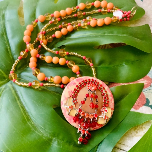 HANDMADE VINTAGE HYACINTH SWAROVSKI CRYSTAL/STONE PENDANT STATEMENT NECKLACE - Picture 11 of 12